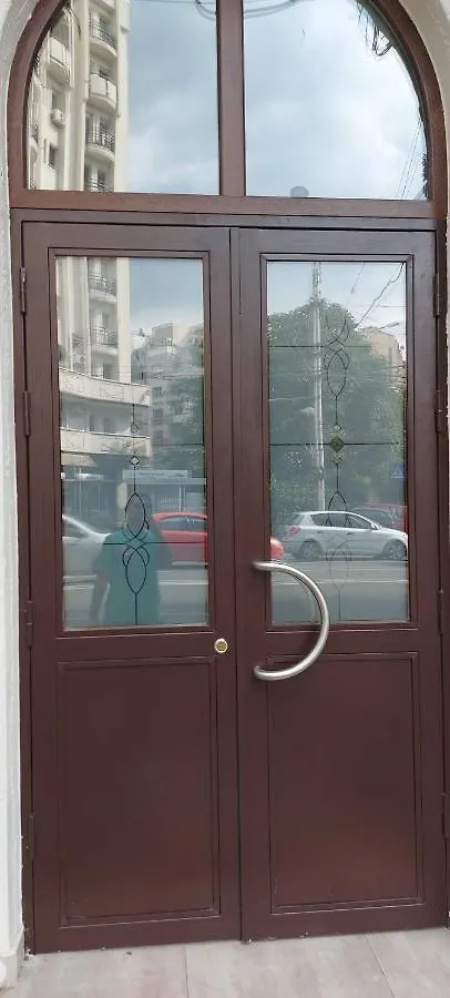 Bucharest Studio 0*,